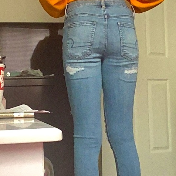 These are the American Eagle skinny jeans! they’ve been worn by me twice! - Picture 4 of 7